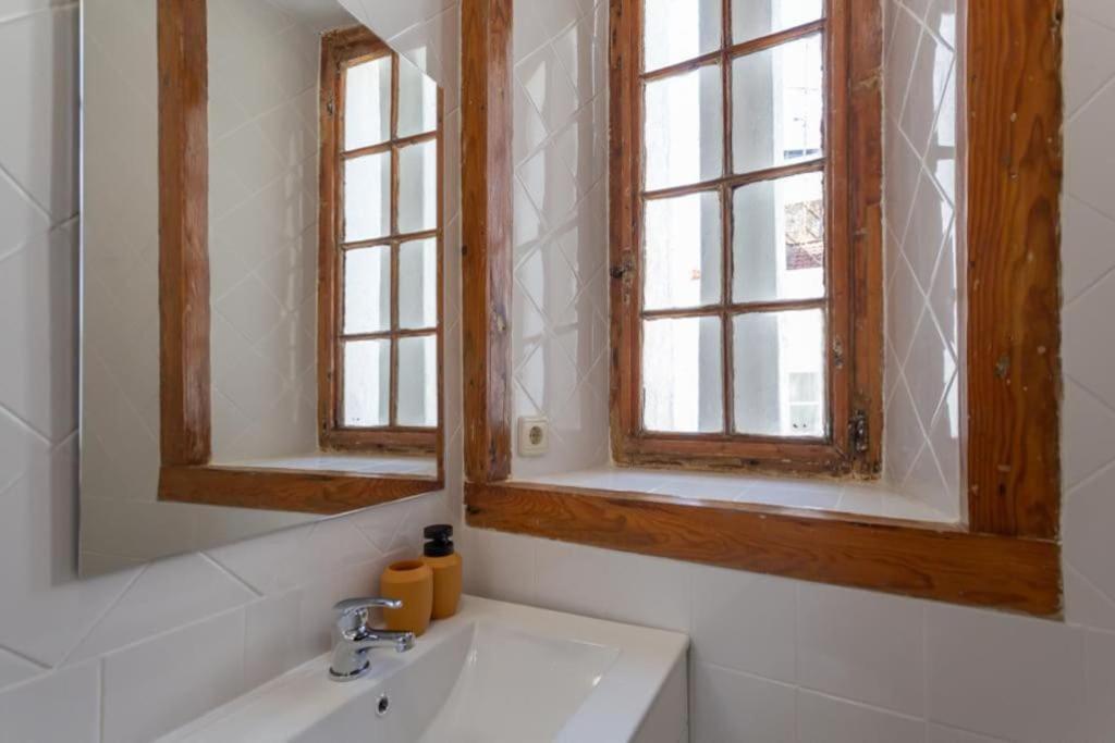 Apartmán Loft Mouraria Lisboa Exteriér fotografie